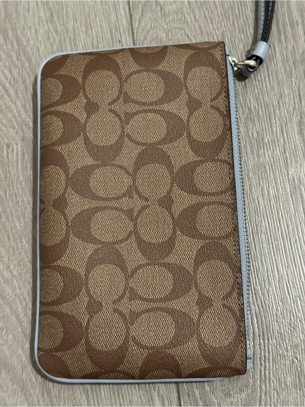 Coach Corner Zipper Brown And Blue Wristlet Wallet - Picture 4 of 5